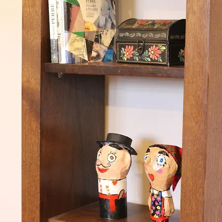 Dos Amados - Winter House *