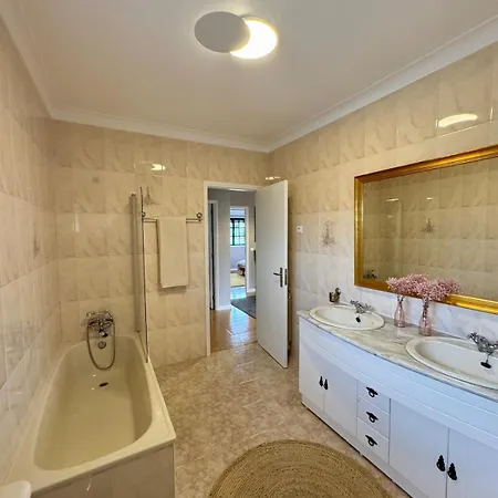 Dos Amados - Winter House Feriehus Viana do Castelo